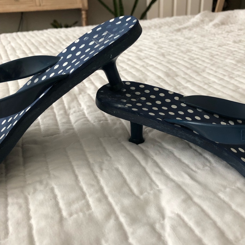 Not Rated Navy and White Polka Dot Sandals Waterproof 1” heal - Picture 9 of 11